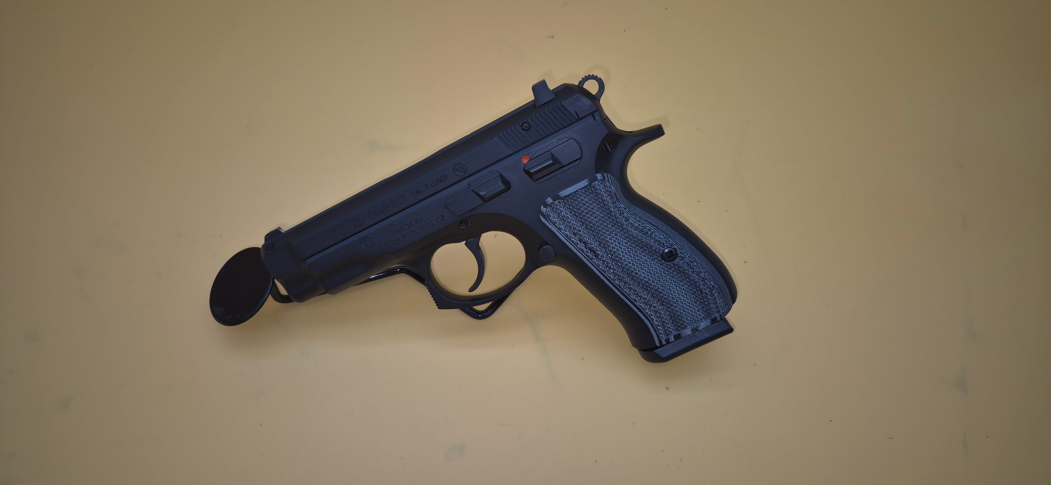 CZ 75 COMPACT