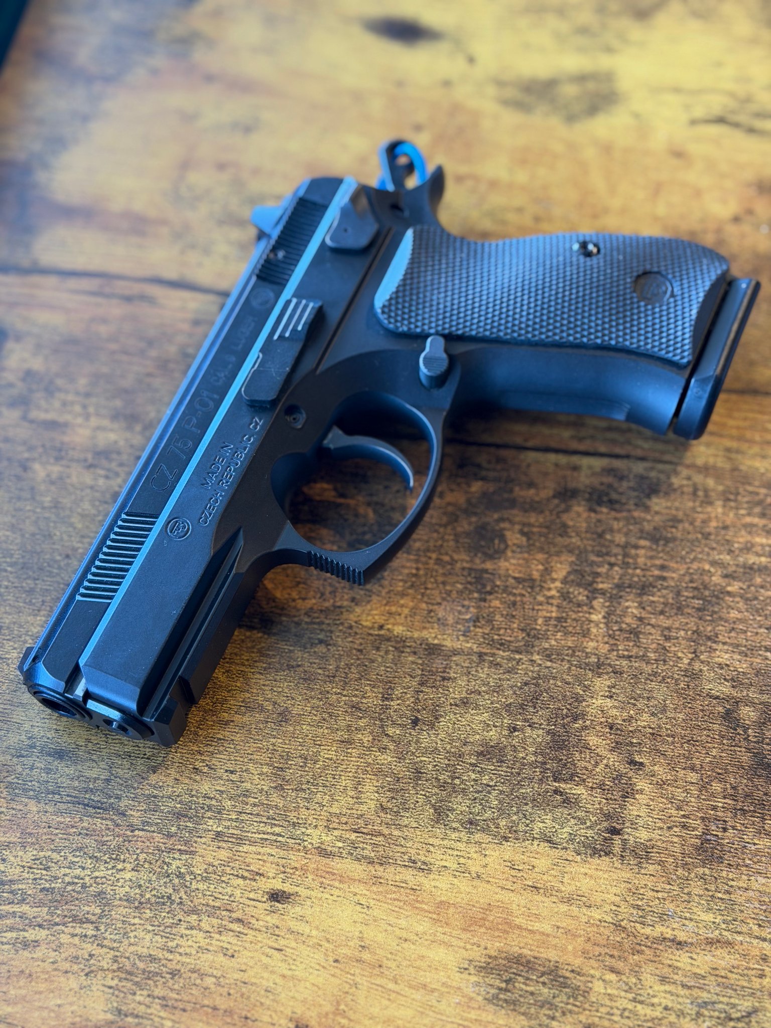 CZ 75 Compact P01