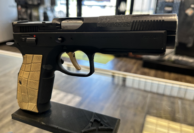 CZ bull shadow 2
