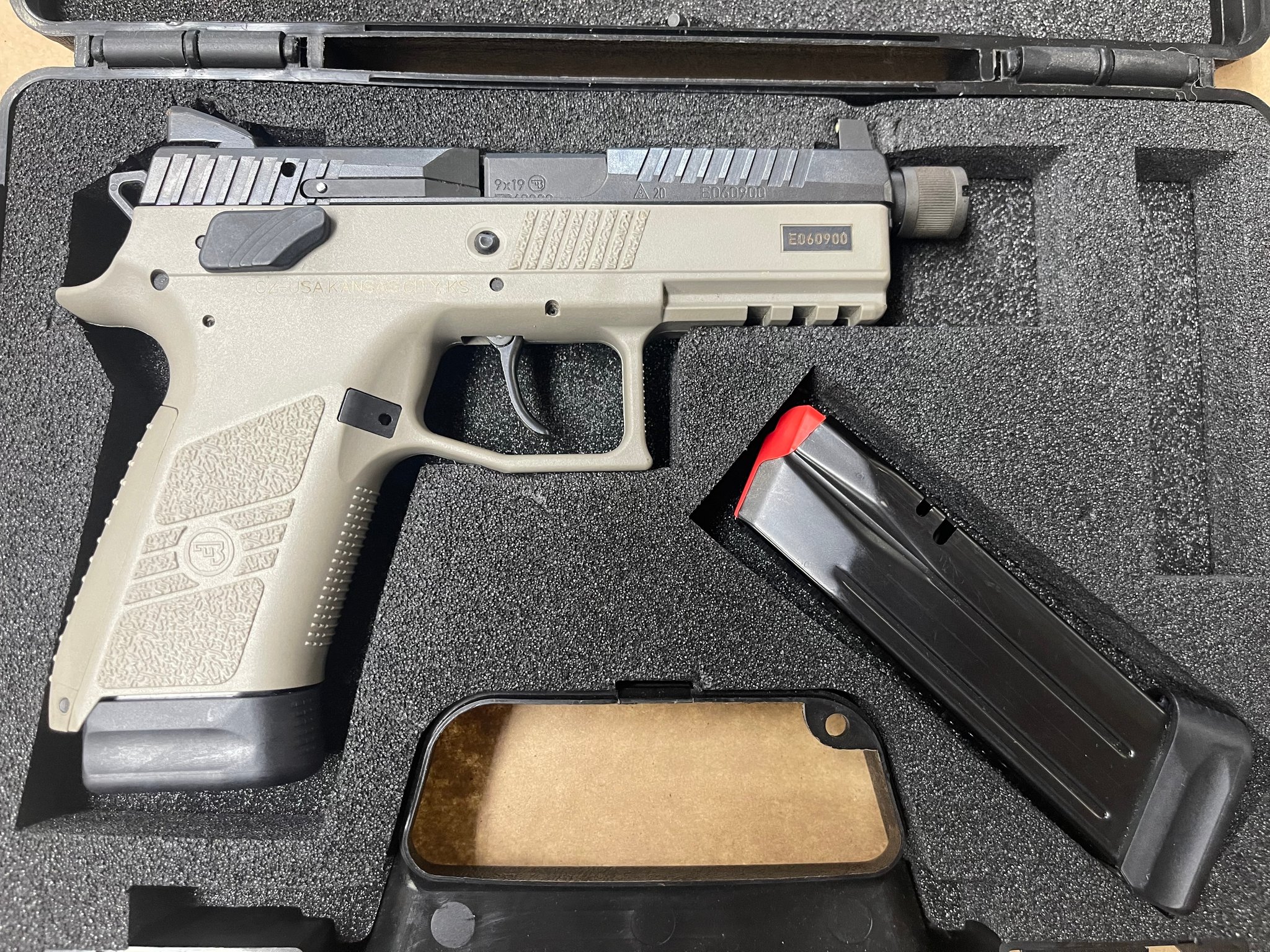 CZ P-07 SUPRESSOR READY