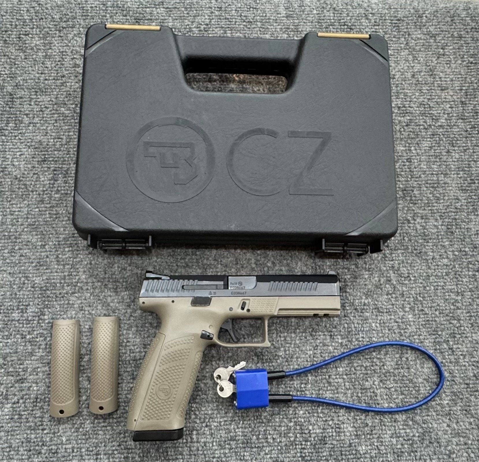 CZ P-10 F