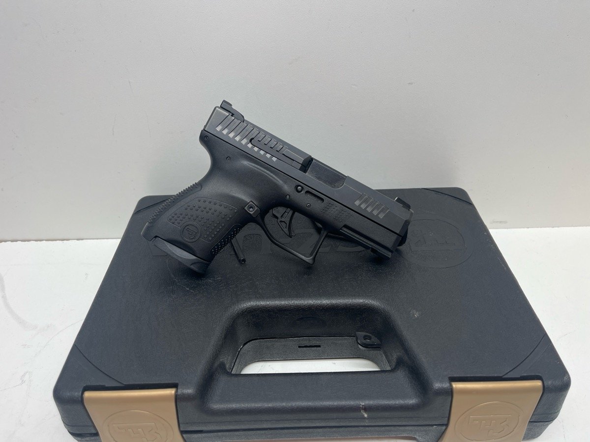 CZ P-10 M