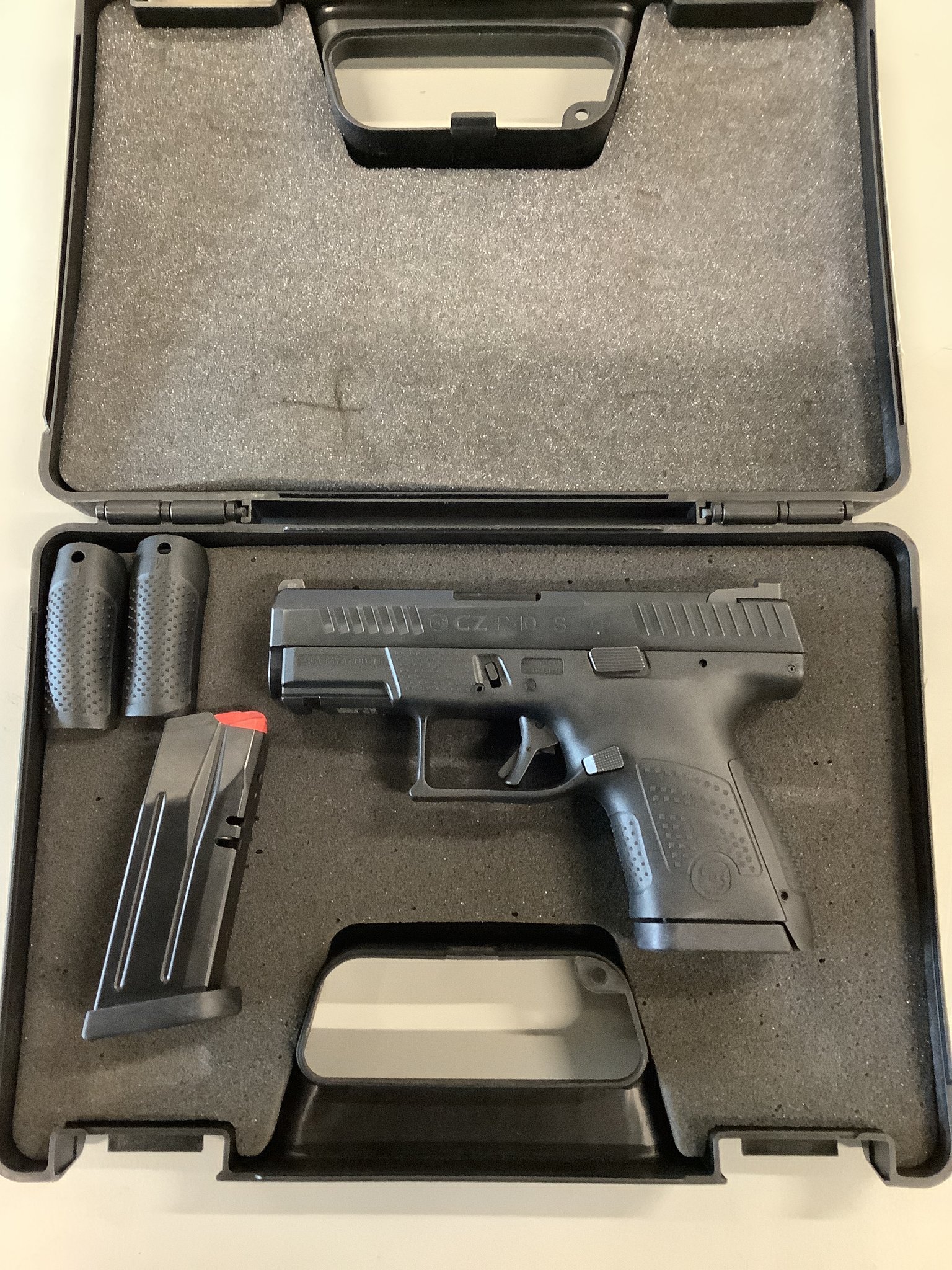 CZ P-10 S