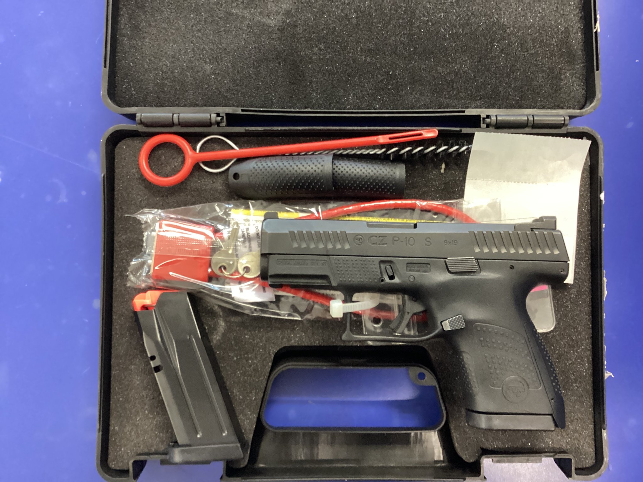 CZ P-10s